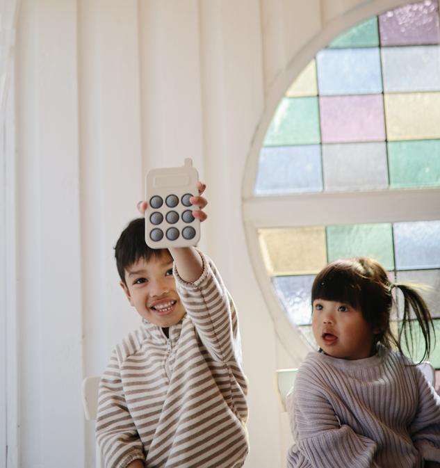 MUSHIE - Mushie Phone Press Toy 10 Months+